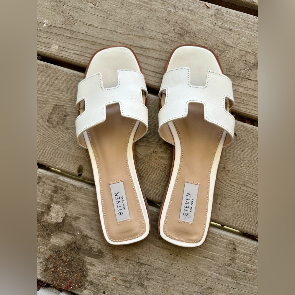 Steve Madden white sandals